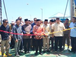 Penyebrangan Perdana Fery Torobulu – Tondasi Di Resmikan Bupati Mubar La Ode Darwin, Ini Ucapnya