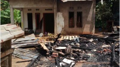 Kios Pacar Di Bakar Karena faktor Cemburu